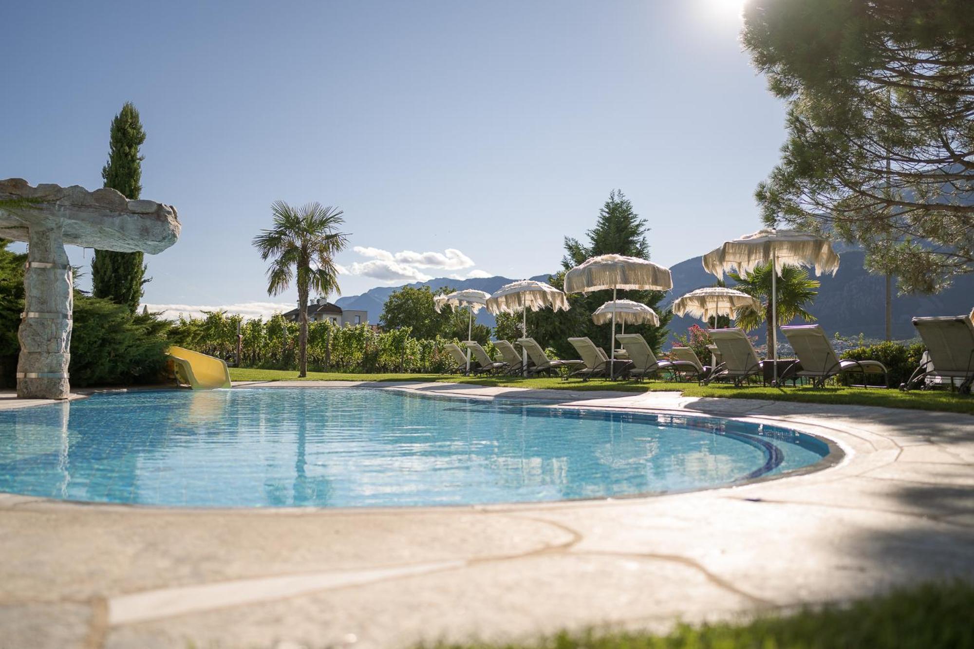 Weinegg Wellviva Resort Eppan an der Weinstraße Exteriör bild